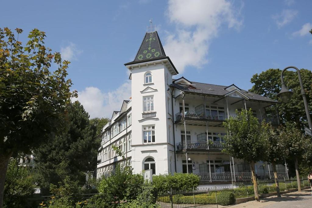 Ruhige Fewo Mit Strandkorb, Villa Stranddistel, Binz Exterior foto